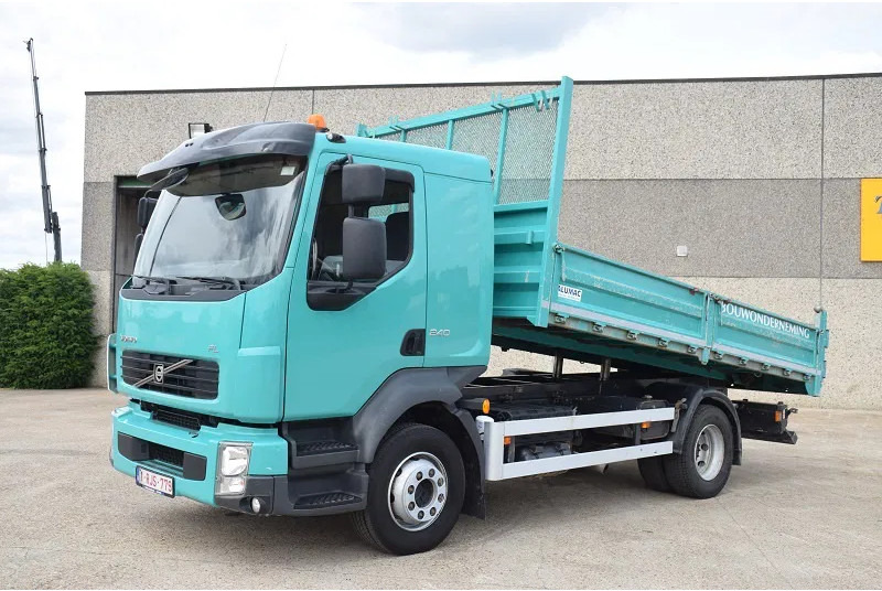 Volvo FL 240 - Billenőplatós teherautó: 1 kép. Volvo FL 240 - Billenőplatós teherautó: 1 kép.