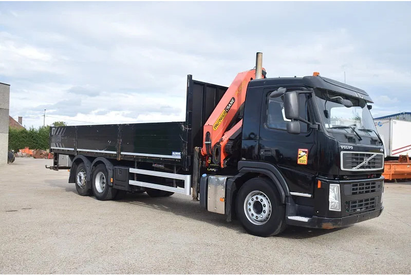 Volvo FM 330 - Darus autó: 4 kép. Volvo FM 330 - Darus autó: 4 kép.