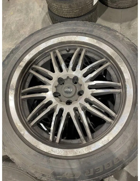 General Tire Dotz velgen met General Tire Grabber banden 255/50 R19 107Y - Gumiabroncsok és felnik - Autó: 2 kép. General Tire Dotz velgen met General Tire Grabber banden 255/50 R19 107Y - Gumiabroncsok és felnik - Autó: 2 kép.