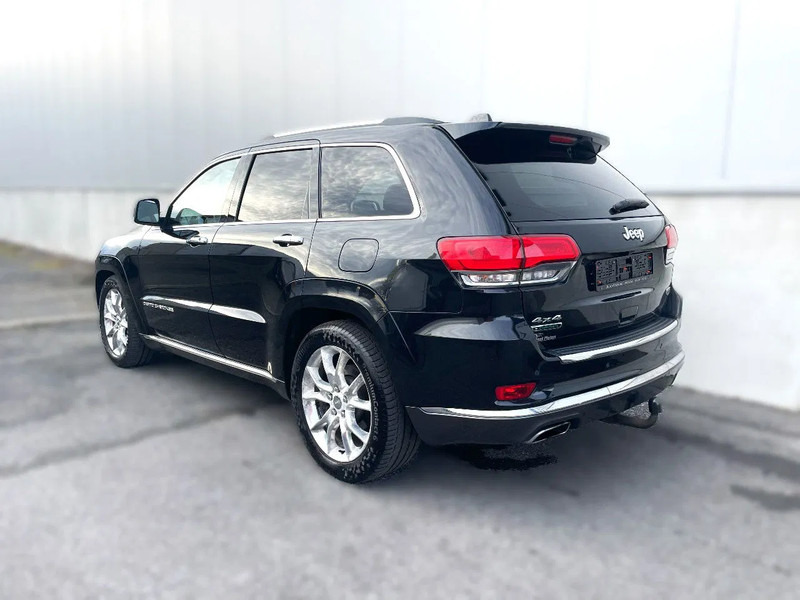 Jeep Grand Cherokee Jeep Grand Cherokee *Export*AHK 2,9t*zetelverw. voor-achter*elektr. zetels*adaptive cruise control - Terepjáró/ SUV: 2 kép. Jeep Grand Cherokee Jeep Grand Cherokee *Export*AHK 2,9t*zetelverw. voor-achter*elektr. zetels*adaptive cruise control - Terepjáró/ SUV: 2 kép.