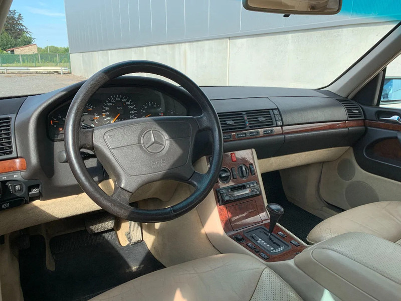 Mercedes-Benz 300-serie 300SE 350 - Autó: 5 kép. Mercedes-Benz 300-serie 300SE 350 - Autó: 5 kép.