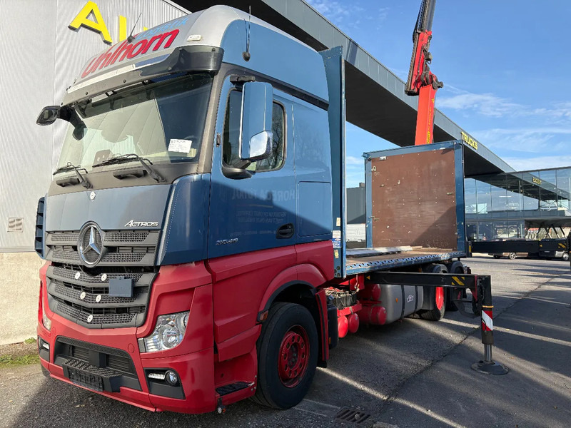 Mercedes-Benz Actros 2548 6X2 + Aanhanger*Palfinger crane*Cruise control*Airco* - Ponyvás teherautó, Darus autó: 1 kép. Mercedes-Benz Actros 2548 6X2 + Aanhanger*Palfinger crane*Cruise control*Airco* - Ponyvás teherautó, Darus autó: 1 kép.