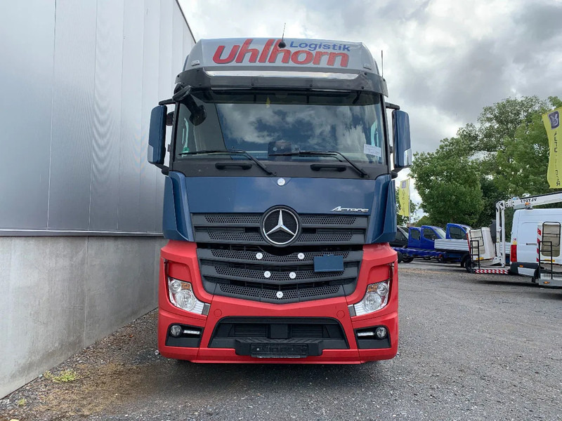 Mercedes-Benz Actros 2548 6X2 + Aanhanger*Palfinger crane*Cruise control*Airco* - Ponyvás teherautó, Darus autó: 3 kép. Mercedes-Benz Actros 2548 6X2 + Aanhanger*Palfinger crane*Cruise control*Airco* - Ponyvás teherautó, Darus autó: 3 kép.