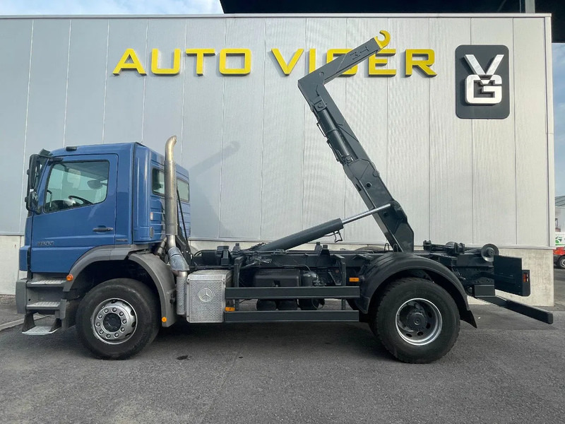 Mercedes-Benz Axor 1833 *cruise control*bluetooth*airconditioning*differentieelslot - Horgos rakodó teherautó: 1 kép. Mercedes-Benz Axor 1833 *cruise control*bluetooth*airconditioning*differentieelslot - Horgos rakodó teherautó: 1 kép.