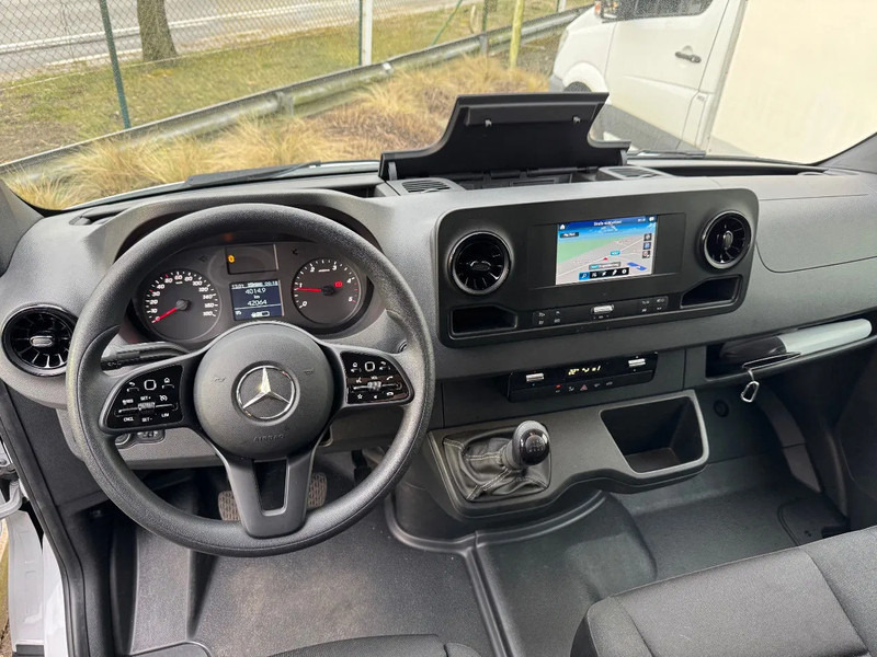 Mercedes-Benz Sprinter 315 L3H2*360°Camera*parktronic*cruise control*zetelverwarming* - Furgon: 5 kép. Mercedes-Benz Sprinter 315 L3H2*360°Camera*parktronic*cruise control*zetelverwarming* - Furgon: 5 kép.