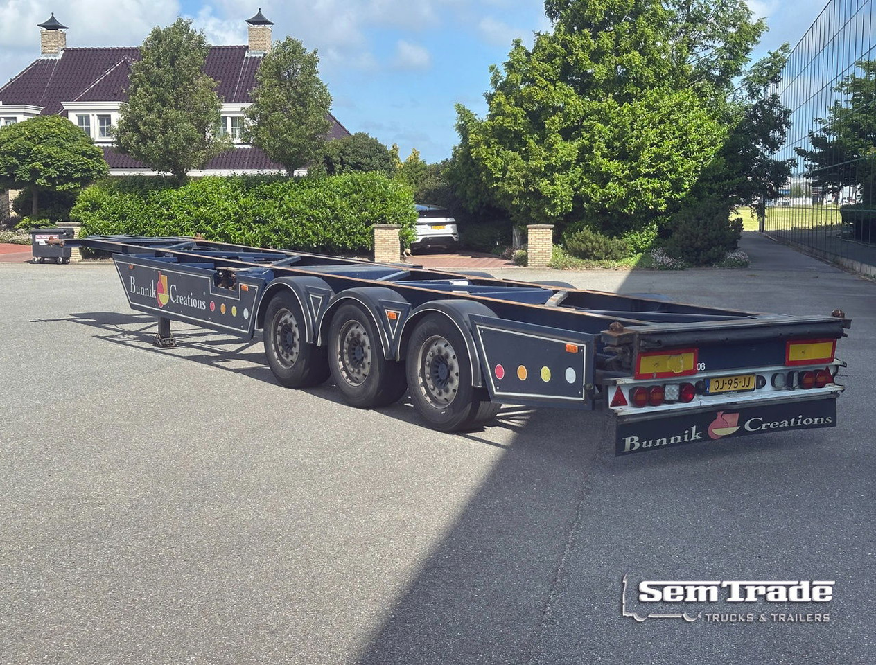 Burg BPO 13-27 Ccxlx 40" Galvanised Super Chassis SAF Axles Disc Brakes 2x Lift Axles 3 Pieces IN Stock Super Condition - Félpótkocsi cserefelépítményes: 2 kép. Burg BPO 13-27 Ccxlx 40" Galvanised Super Chassis SAF Axles Disc Brakes 2x Lift Axles 3 Pieces IN Stock Super Condition - Félpótkocsi cserefelépítményes: 2 kép.