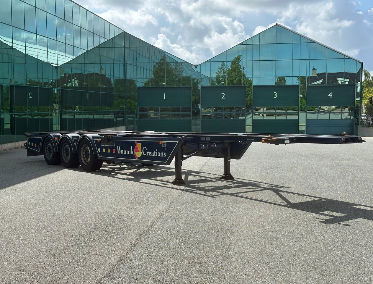 Burg BPO 13-27 Ccxlx 40" Galvanised Super Chassis SAF Axles Disc Brakes 2x Lift Axles 3 Pieces IN Stock Super Condition - Félpótkocsi cserefelépítményes: 5 kép. Burg BPO 13-27 Ccxlx 40" Galvanised Super Chassis SAF Axles Disc Brakes 2x Lift Axles 3 Pieces IN Stock Super Condition - Félpótkocsi cserefelépítményes: 5 kép.