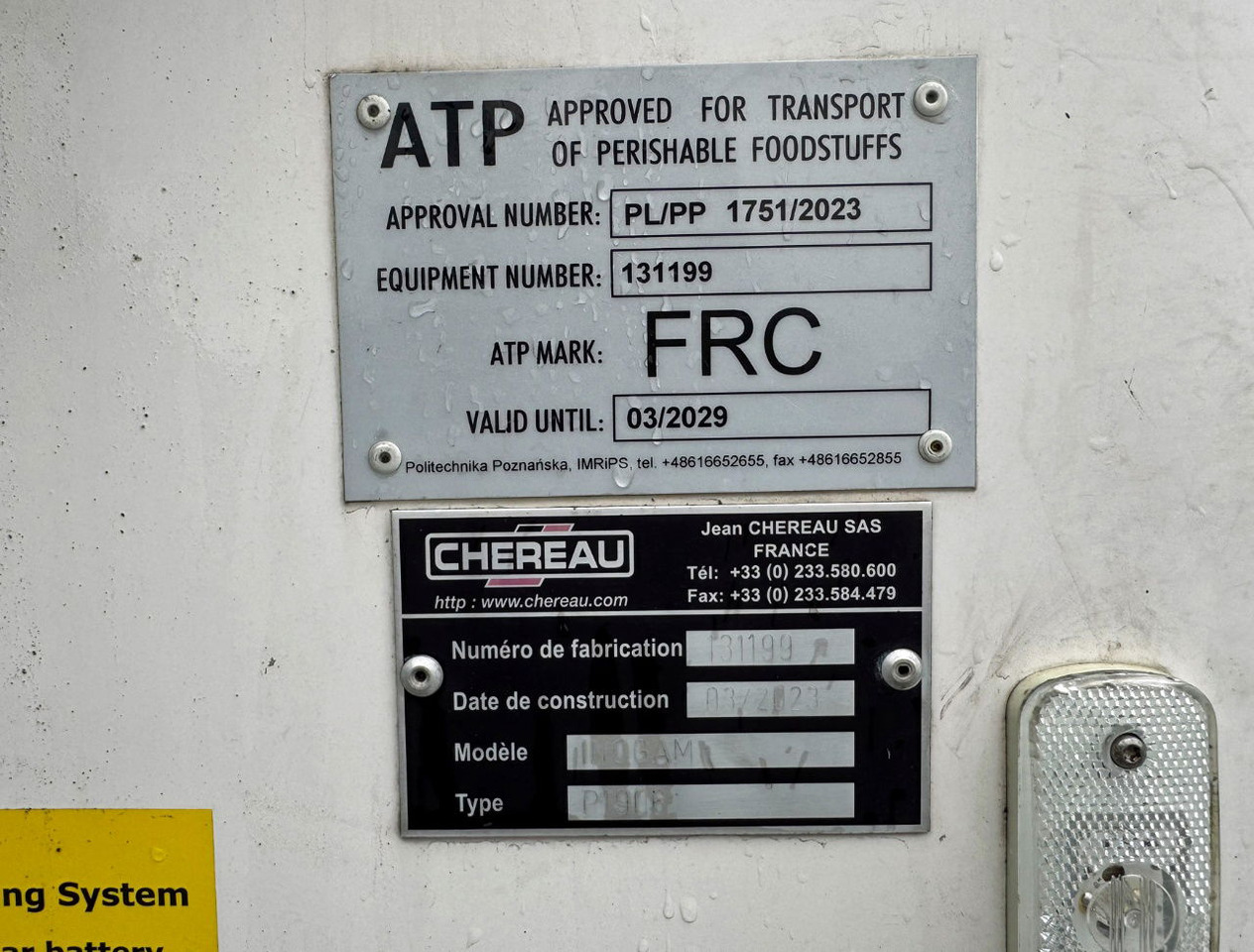 Félpótkocsi hűtős Chereau CSD3 247 CM Wide 265 CM High Thermo King SLXi300 With Only 850 Hours NEW: 22 kép.