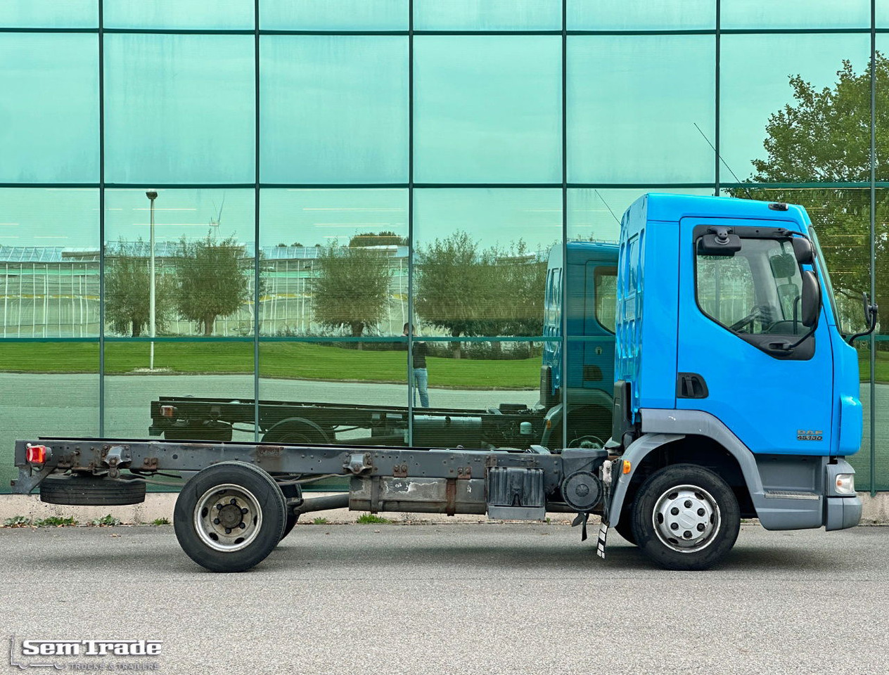 DAF LF 45.130 Euro 3 Manual Gearbox Holland-Truck - Alvaz teherautó: 5 kép. DAF LF 45.130 Euro 3 Manual Gearbox Holland-Truck - Alvaz teherautó: 5 kép.