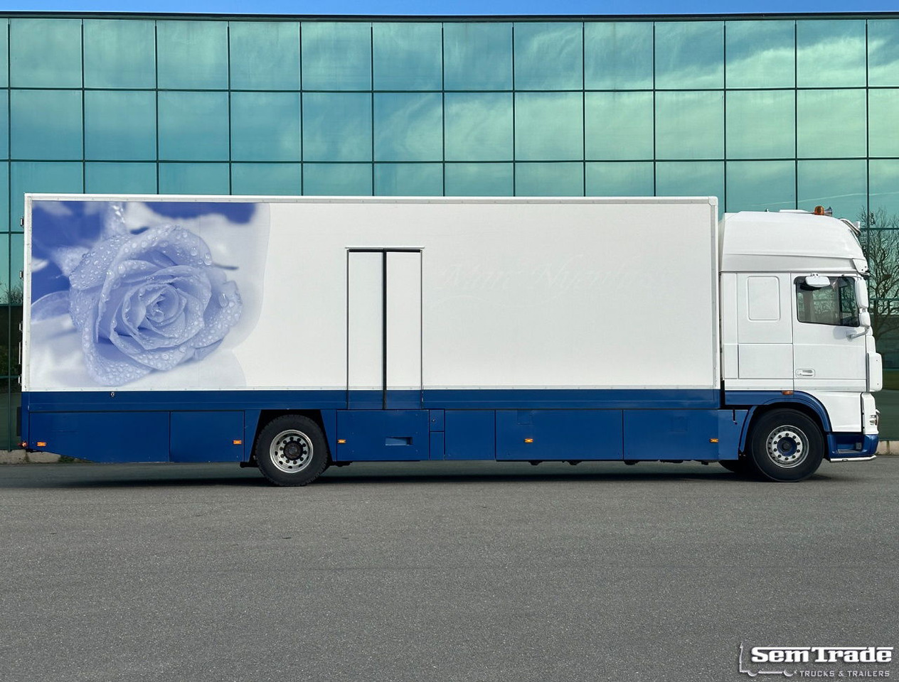 DAF XF 105.460 SSC 7 Karren BAK Bloemen Verkoop Koeling Klep Kachel - Hűtős teherautó: 5 kép. DAF XF 105.460 SSC 7 Karren BAK Bloemen Verkoop Koeling Klep Kachel - Hűtős teherautó: 5 kép.
