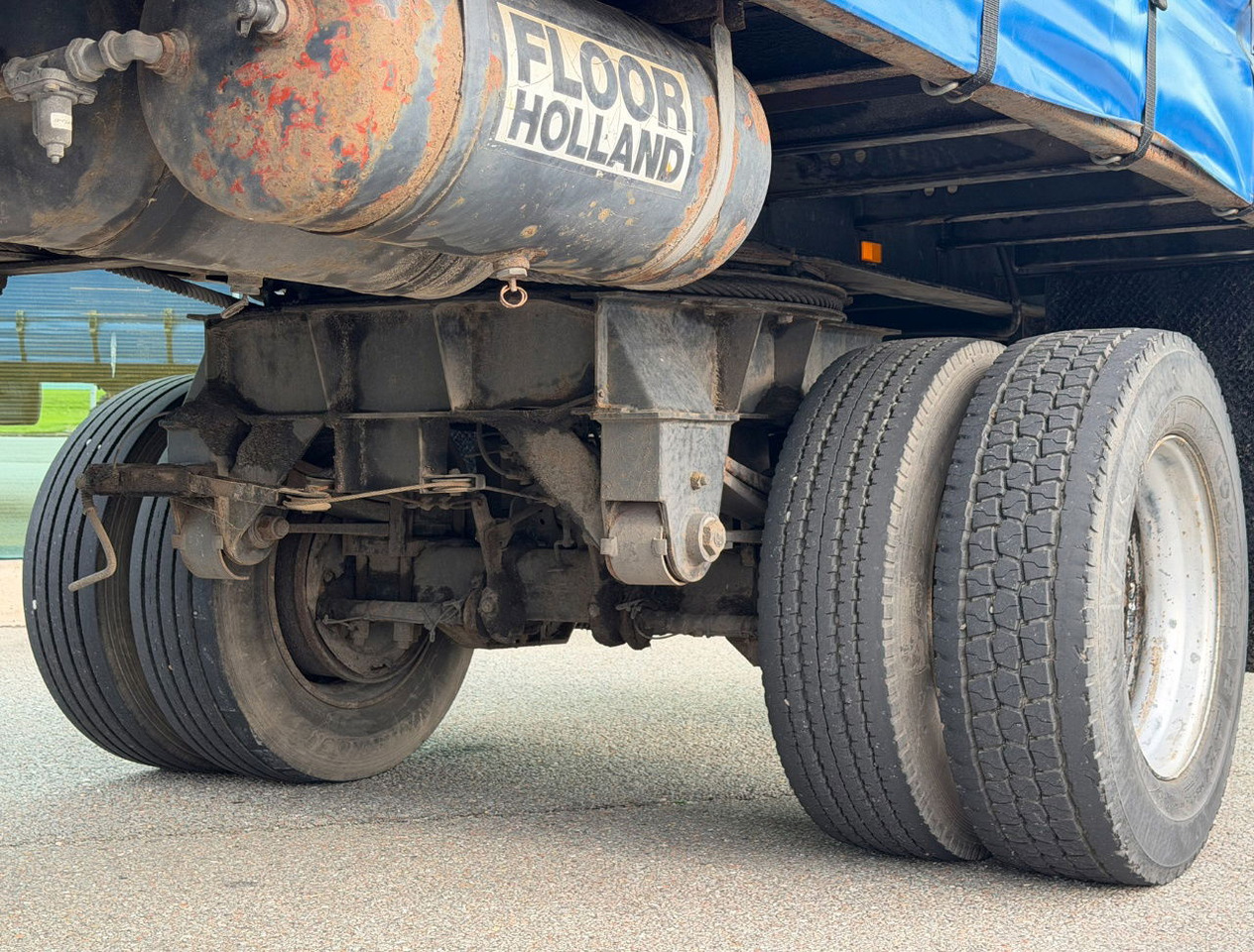 Ponyvás félpótkocsi Floor FL0-12-102 City Trailer Tail Lift Good Condition Holland-Trailer: 12 kép. Ponyvás félpótkocsi Floor FL0-12-102 City Trailer Tail Lift Good Condition Holland-Trailer: 12 kép.