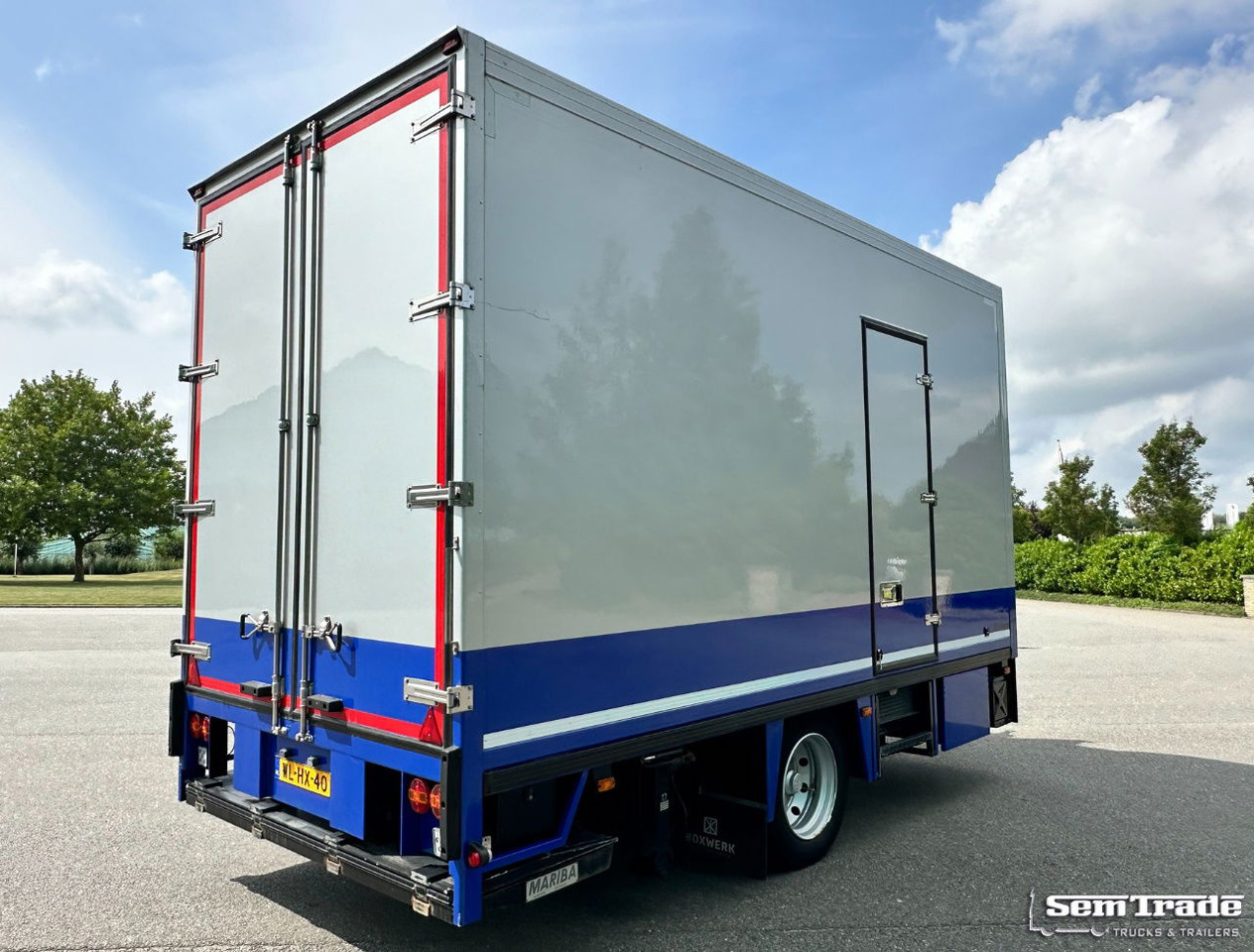 Floor Flma-10 Carrier Cooling 2X Side Door Tail Lift Disc Brakes Holland-Trailer - Pótkocsi hűtős: 5 kép. Floor Flma-10 Carrier Cooling 2X Side Door Tail Lift Disc Brakes Holland-Trailer - Pótkocsi hűtős: 5 kép.