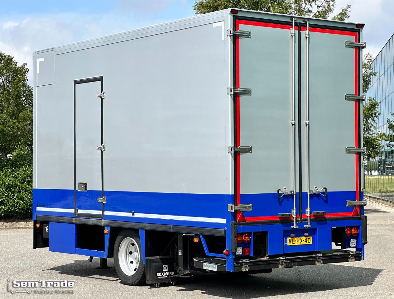 Floor Flma-10 Carrier Cooling 2X Side Door Tail Lift Disc Brakes Holland-Trailer - Pótkocsi hűtős: 3 kép. Floor Flma-10 Carrier Cooling 2X Side Door Tail Lift Disc Brakes Holland-Trailer - Pótkocsi hűtős: 3 kép.