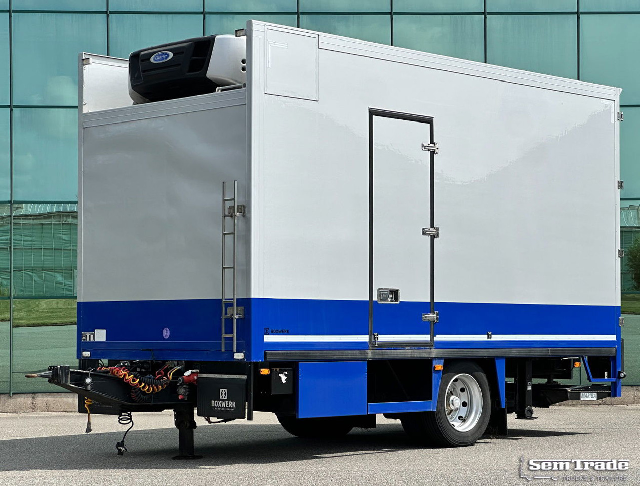 Floor Flma-10 Carrier Cooling 2X Side Door Tail Lift Disc Brakes Holland-Trailer - Pótkocsi hűtős: 1 kép. Floor Flma-10 Carrier Cooling 2X Side Door Tail Lift Disc Brakes Holland-Trailer - Pótkocsi hűtős: 1 kép.