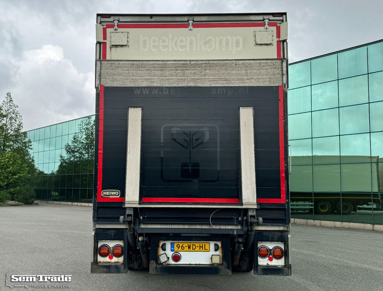 HTF Heiwo Isolated BOX TRS Cooling Tail Lift Holland-Trailer - Pótkocsi hűtős: 4 kép. HTF Heiwo Isolated BOX TRS Cooling Tail Lift Holland-Trailer - Pótkocsi hűtős: 4 kép.