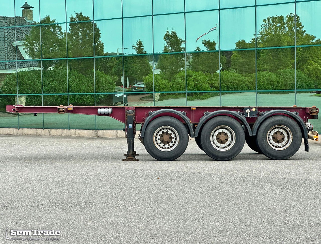 Krone SD 27 BPW Axles Lift Axle Disc Brakes Belgium-Trailer - Félpótkocsi cserefelépítményes: 2 kép. Krone SD 27 BPW Axles Lift Axle Disc Brakes Belgium-Trailer - Félpótkocsi cserefelépítményes: 2 kép.