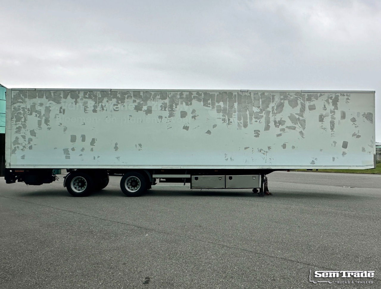 Lamboo T03 Isolated BOX + Heater Steering Axle Lift Axle Tail Lift NL-Trailer - Félpótkocsi dobozos: 5 kép. Lamboo T03 Isolated BOX + Heater Steering Axle Lift Axle Tail Lift NL-Trailer - Félpótkocsi dobozos: 5 kép.