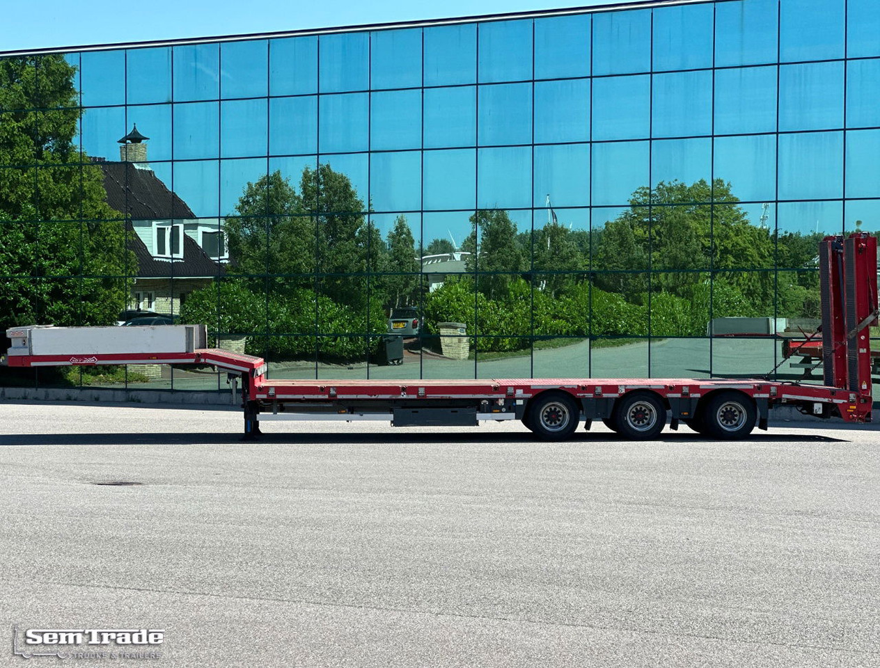 Nooteboom OSD-48-003 Semi 3 Axles Hydraulic Ramps Hinge TOP Condition - Félpótkocsi mélybölcsős: 2 kép. Nooteboom OSD-48-003 Semi 3 Axles Hydraulic Ramps Hinge TOP Condition - Félpótkocsi mélybölcsős: 2 kép.