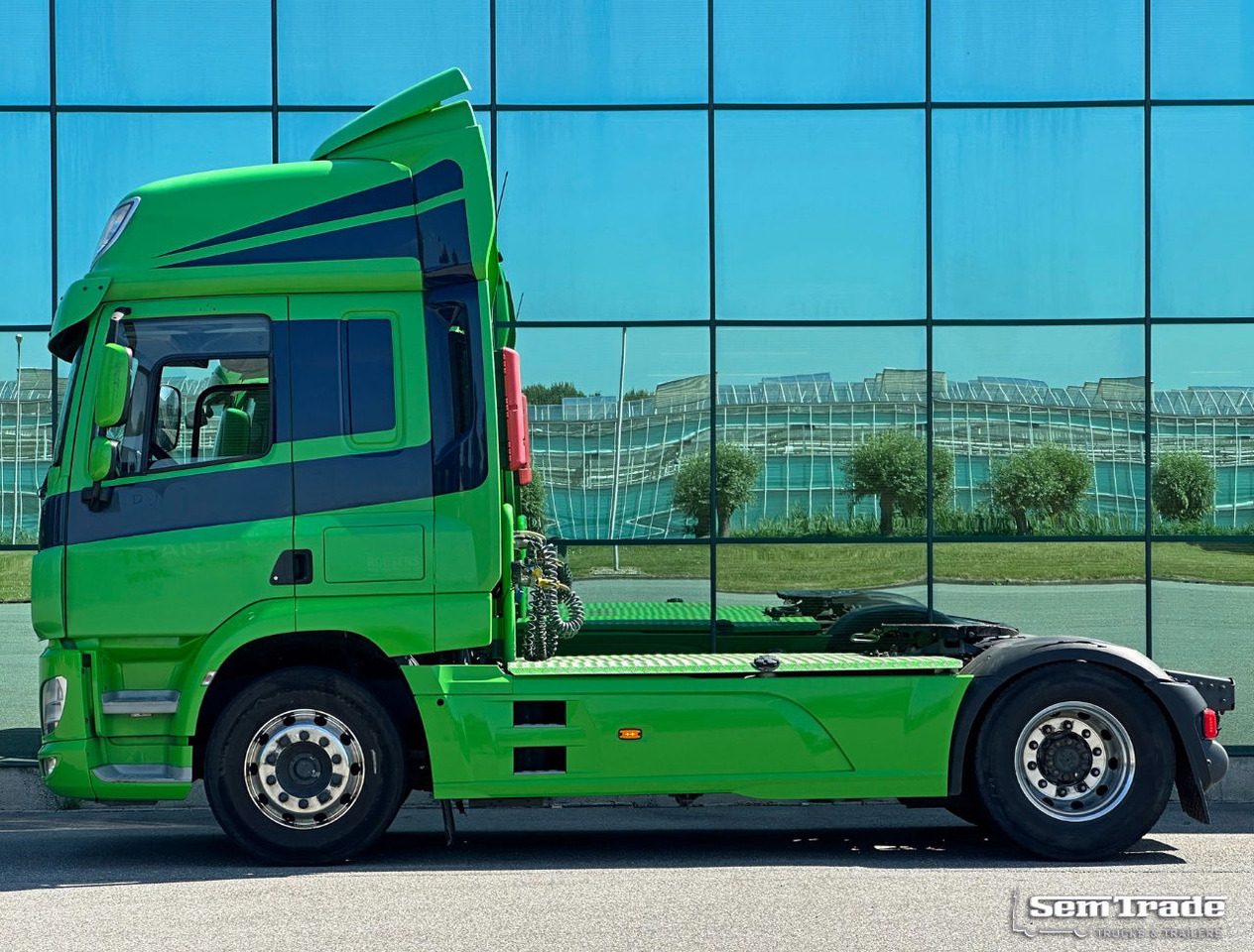 DAF CF 440 FT Space CAB 2x Tank Only 536.000 KM TOP Condition Belgium Truck - Nyergesvontató: 2 kép. DAF CF 440 FT Space CAB 2x Tank Only 536.000 KM TOP Condition Belgium Truck - Nyergesvontató: 2 kép.