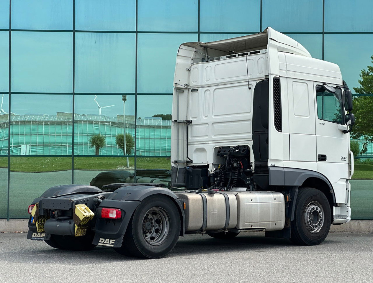 DAF XF 440 FT Intarder - Retarder 2x Tanks 772.000 KM NL Truck - Nyergesvontató: 4 kép. DAF XF 440 FT Intarder - Retarder 2x Tanks 772.000 KM NL Truck - Nyergesvontató: 4 kép.