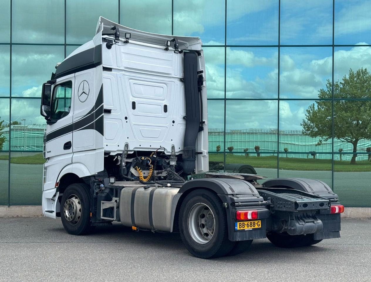 Mercedes-Benz Actros 1945 382.000 KM NEW TUV APK PTO + Hydraulics TOP Condition NL Truck - Nyergesvontató: 3 kép. Mercedes-Benz Actros 1945 382.000 KM NEW TUV APK PTO + Hydraulics TOP Condition NL Truck - Nyergesvontató: 3 kép.