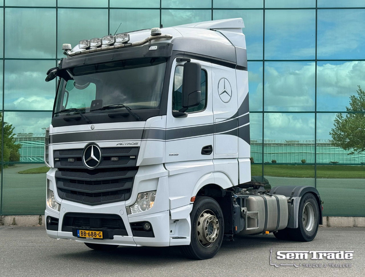 Mercedes-Benz Actros 1945 382.000 KM NEW TUV APK PTO + Hydraulics TOP Condition NL Truck - Nyergesvontató: 1 kép. Mercedes-Benz Actros 1945 382.000 KM NEW TUV APK PTO + Hydraulics TOP Condition NL Truck - Nyergesvontató: 1 kép.
