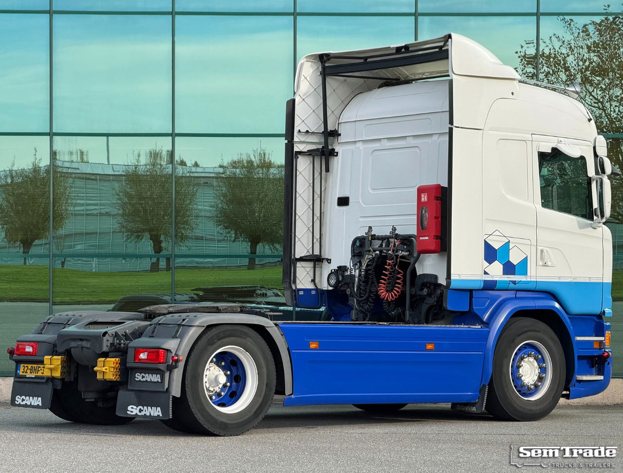 Scania G410 Highline 868.000 KM Full Spoiler TOP Condition Holland-Truck - Nyergesvontató: 4 kép. Scania G410 Highline 868.000 KM Full Spoiler TOP Condition Holland-Truck - Nyergesvontató: 4 kép.