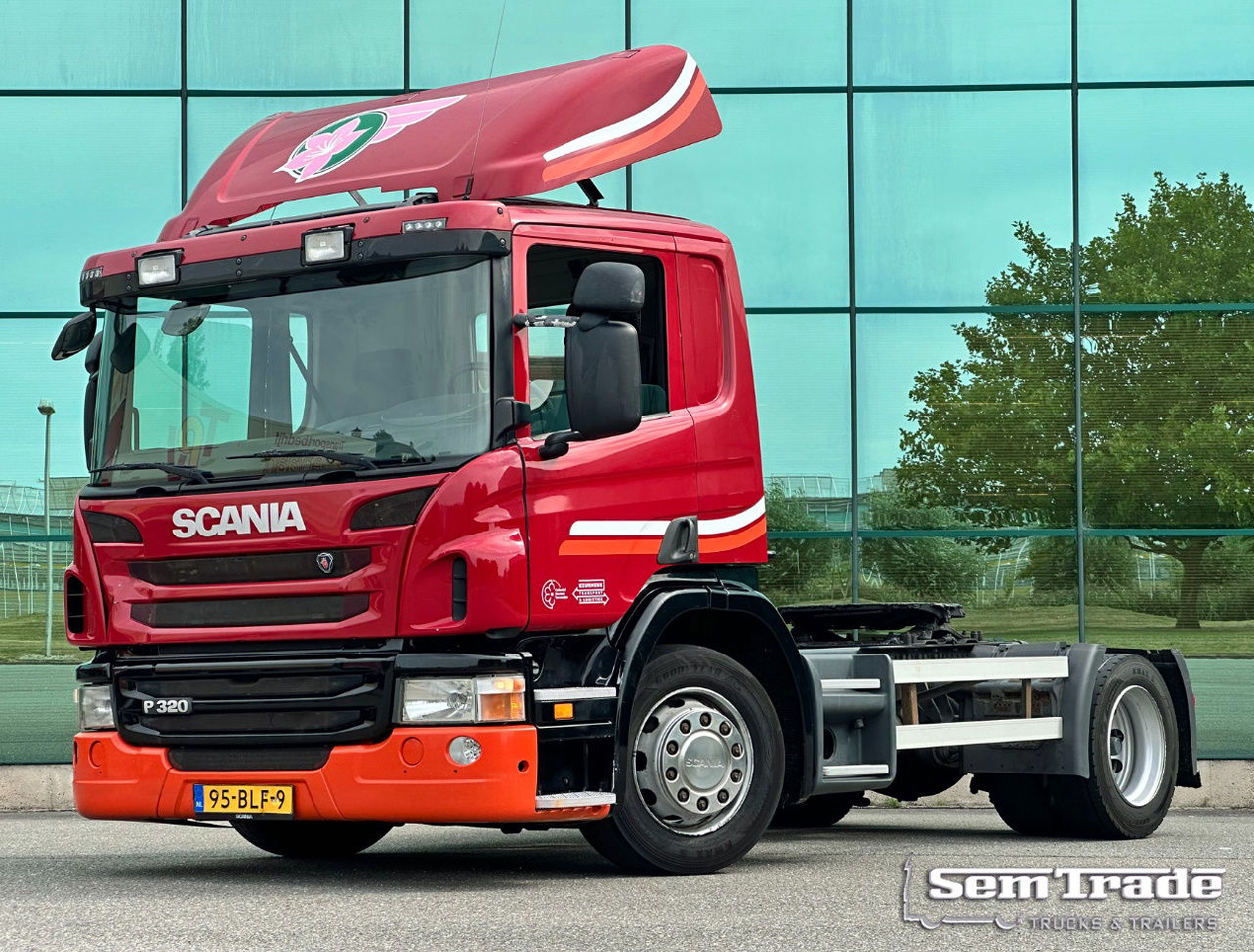 Nyergesvontató Scania P320 Euro 5 Full AIR DAY CAB LOW Deck 615.000 KM Holland Truck: 1 kép.