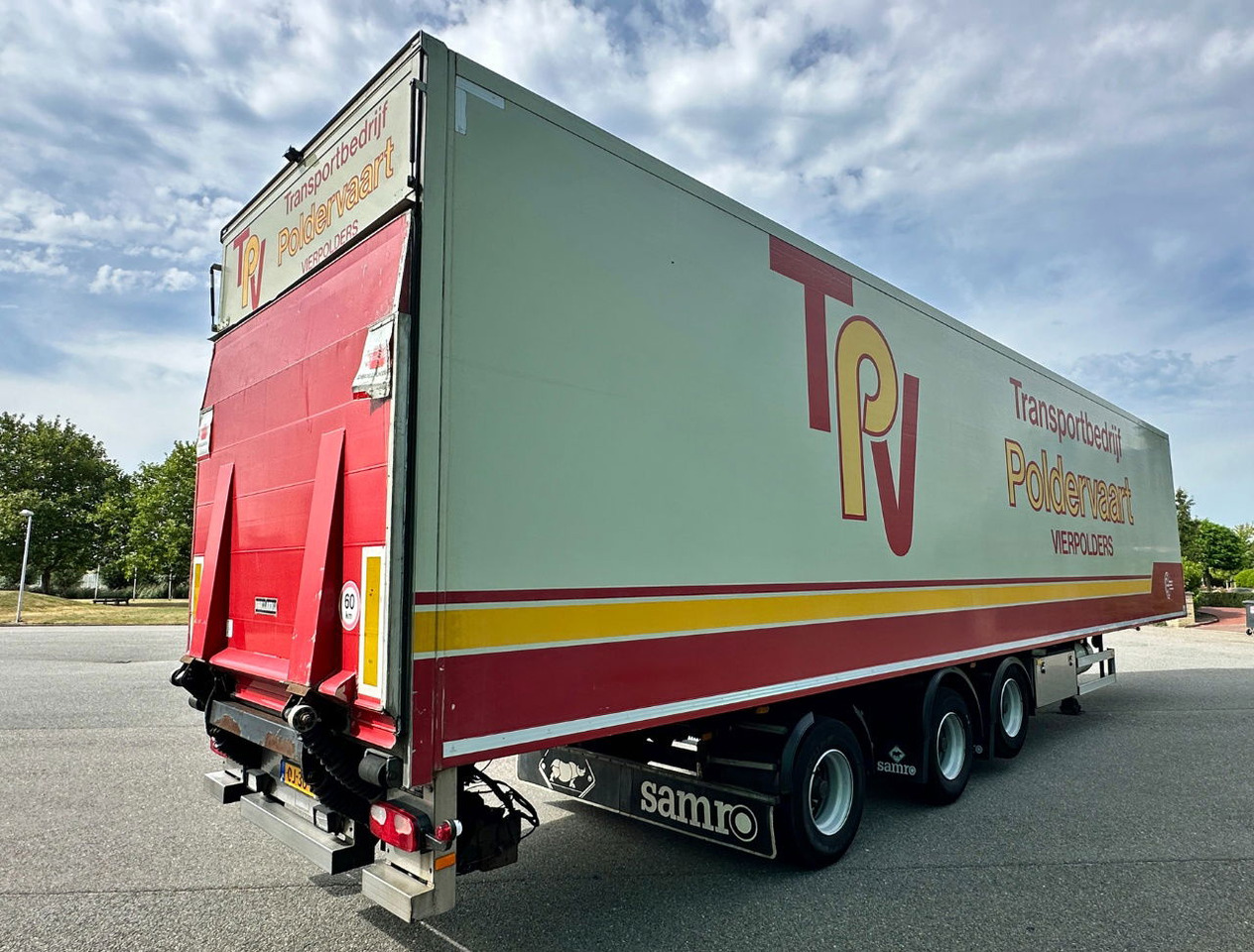 Samro 3-AS Stuuras 3 Tons Achtersluitklep - Félpótkocsi hűtős: 5 kép. Samro 3-AS Stuuras 3 Tons Achtersluitklep - Félpótkocsi hűtős: 5 kép.