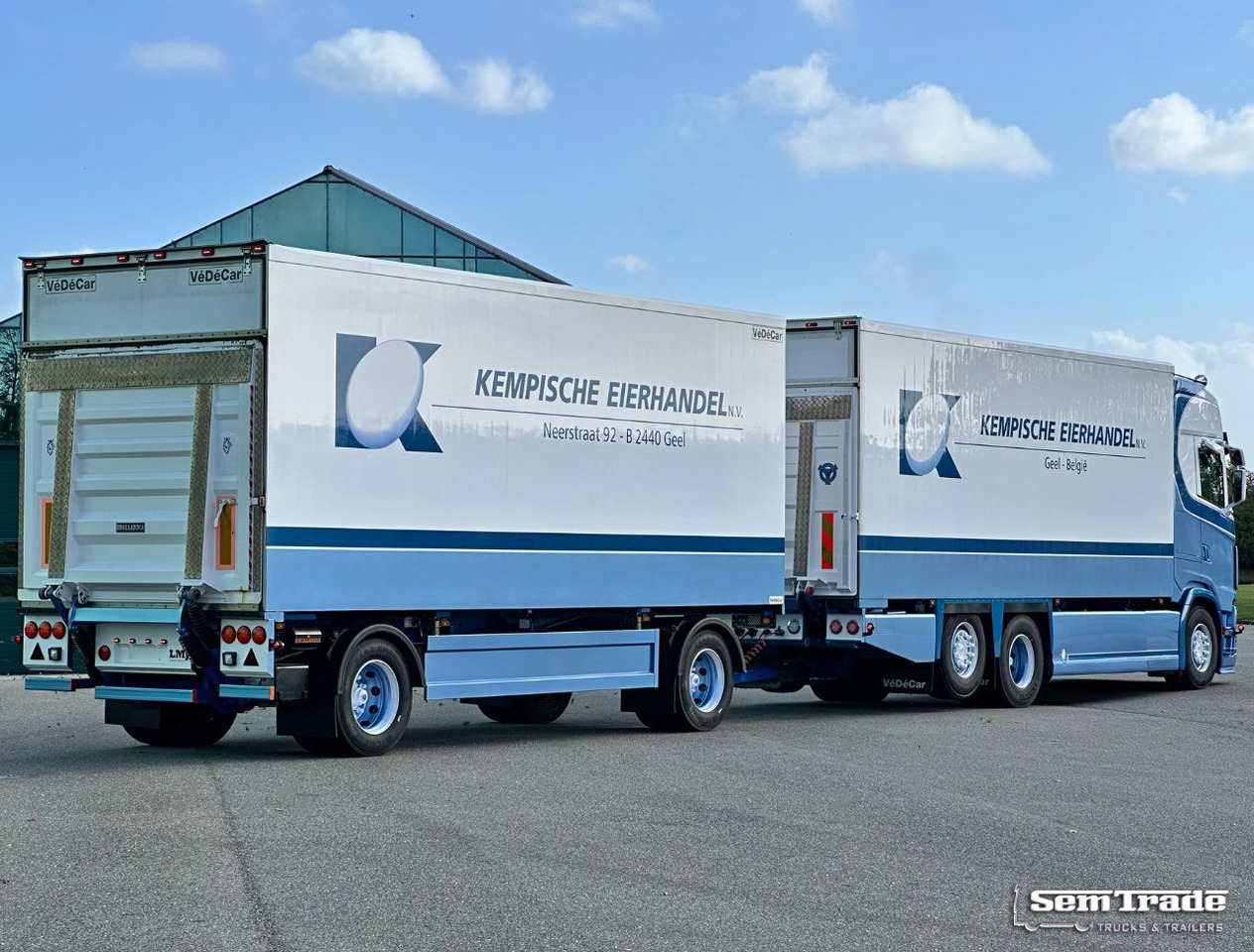 Scania S650 V8 NGS Only 193.000 KM Full Options FullY Isolated Body Special Show Truck / Combi NEW Condition - Hűtős teherautó: 5 kép. Scania S650 V8 NGS Only 193.000 KM Full Options FullY Isolated Body Special Show Truck / Combi NEW Condition - Hűtős teherautó: 5 kép.