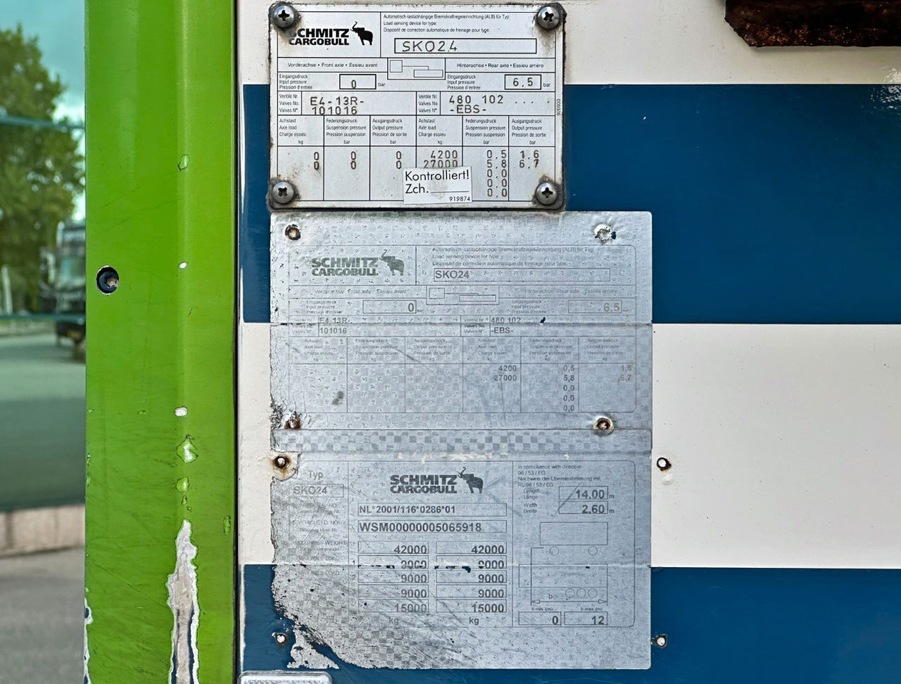 Félpótkocsi hűtős Schmitz Cargobull SKO 24 Thermo King SLX 200 Only 3645 Engine Hours 2X Lift Axle Flowerwide 270 CM High Inside Tail Lift NL-Trailer: 25 kép. Félpótkocsi hűtős Schmitz Cargobull SKO 24 Thermo King SLX 200 Only 3645 Engine Hours 2X Lift Axle Flowerwide 270 CM High Inside Tail Lift NL-Trailer: 25 kép.
