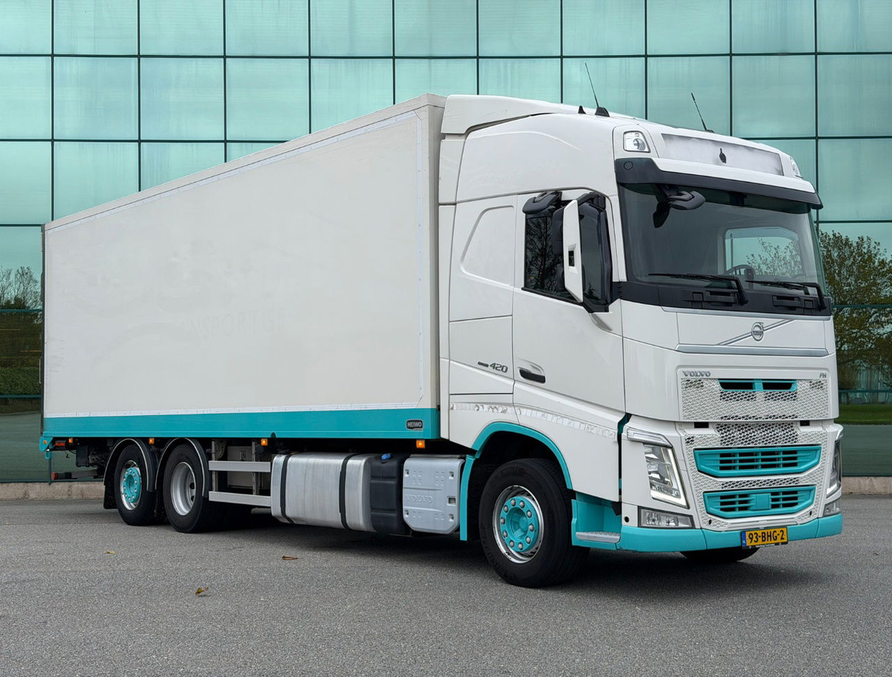 Volvo FH 420 6X2 Globetrotter Heiwo BOX 875 x 250 x 272 CM IN Thermo King T-800 490.000 KM TOP Condition NL Truck - Hűtős teherautó: 5 kép. Volvo FH 420 6X2 Globetrotter Heiwo BOX 875 x 250 x 272 CM IN Thermo King T-800 490.000 KM TOP Condition NL Truck - Hűtős teherautó: 5 kép.