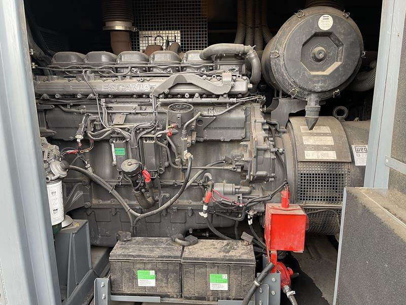 Atlas-Copco QAC 1100 TWIN-POWER - Áramfejlesztő: 3 kép. Atlas-Copco QAC 1100 TWIN-POWER - Áramfejlesztő: 3 kép.