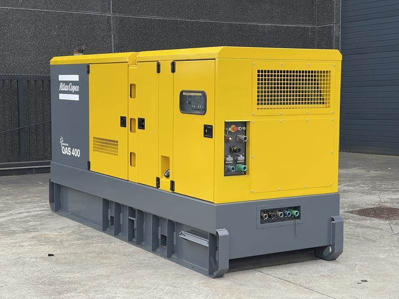 Atlas-Copco QAS 400 ST 3 - Áramfejlesztő: 3 kép. Atlas-Copco QAS 400 ST 3 - Áramfejlesztő: 3 kép.