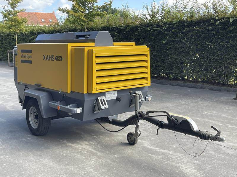 Atlas-Copco XAHS 186 DD - N - Légkompresszor: 3 kép. Atlas-Copco XAHS 186 DD - N - Légkompresszor: 3 kép.