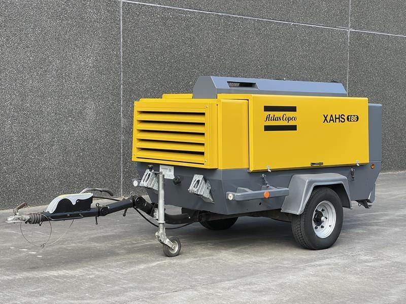 Atlas-Copco XAHS 186 DD - N - Légkompresszor: 1 kép. Atlas-Copco XAHS 186 DD - N - Légkompresszor: 1 kép.