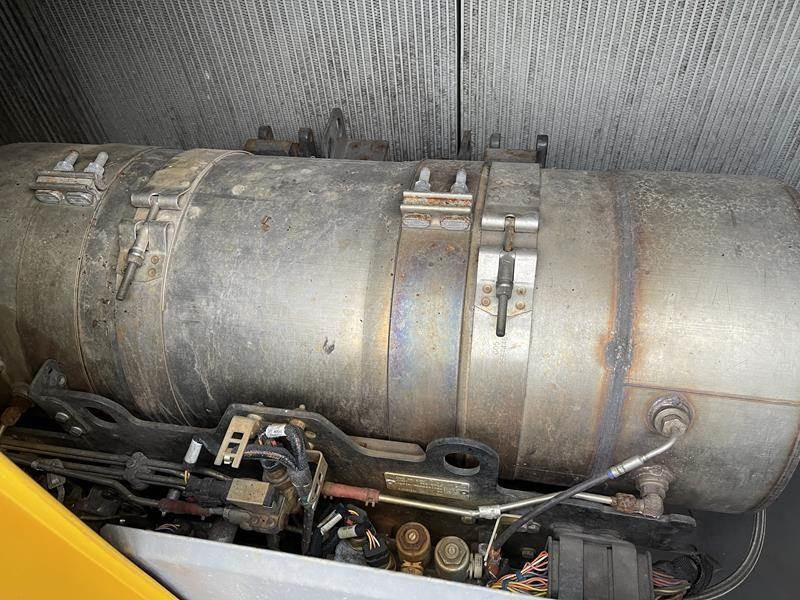 Atlas-Copco XAHS 447 CD - N - Légkompresszor: 5 kép. Atlas-Copco XAHS 447 CD - N - Légkompresszor: 5 kép.