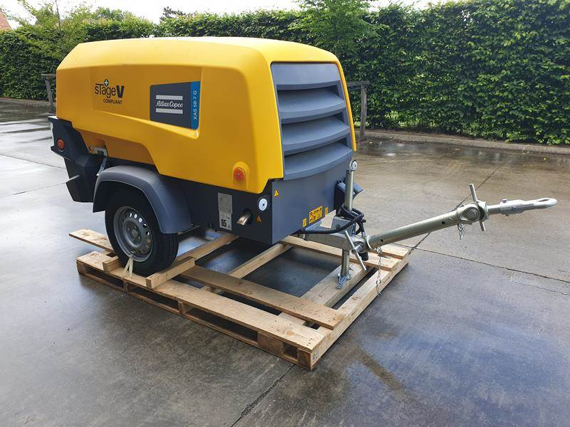 Atlas-Copco XAS 58-7 G 6 WHEELS N.B. - Légkompresszor: 2 kép. Atlas-Copco XAS 58-7 G 6 WHEELS N.B. - Légkompresszor: 2 kép.