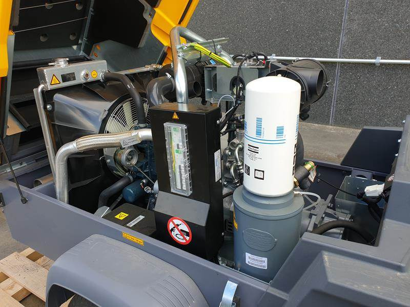 Atlas-Copco XAS 58-7 G 6 WHEELS N.B. - Légkompresszor: 5 kép. Atlas-Copco XAS 58-7 G 6 WHEELS N.B. - Légkompresszor: 5 kép.