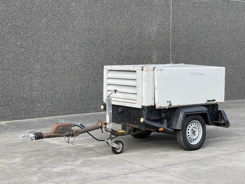 Atlas-Copco XAS 66 DD - N - Légkompresszor: 1 kép. Atlas-Copco XAS 66 DD - N - Légkompresszor: 1 kép.