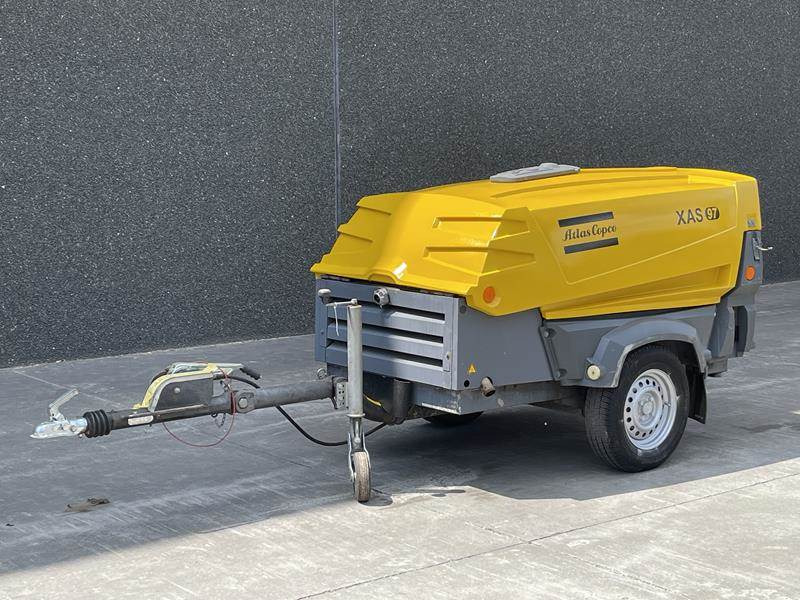 Atlas-Copco XAS 97 DD - N - Légkompresszor: 1 kép. Atlas-Copco XAS 97 DD - N - Légkompresszor: 1 kép.