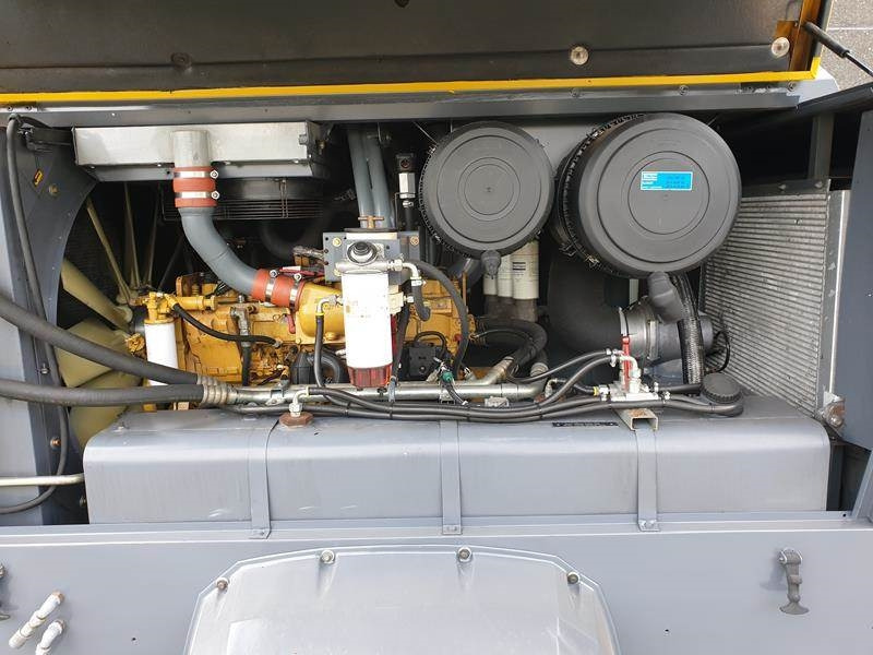 Atlas-Copco XATS 377 CD - N - Légkompresszor: 4 kép. Atlas-Copco XATS 377 CD - N - Légkompresszor: 4 kép.