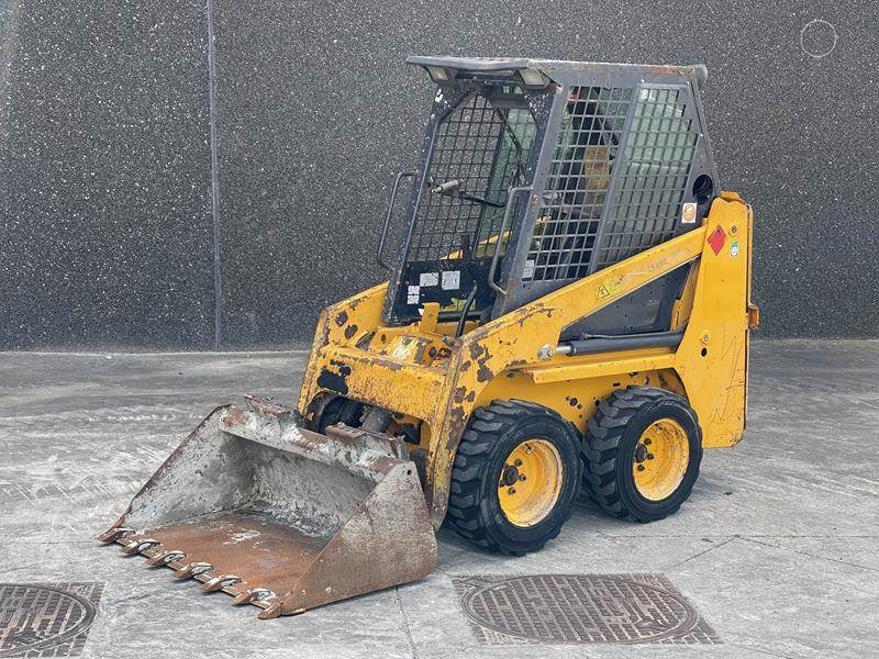 Bobcat S 70 - Mini homlokrakodó: 1 kép. Bobcat S 70 - Mini homlokrakodó: 1 kép.