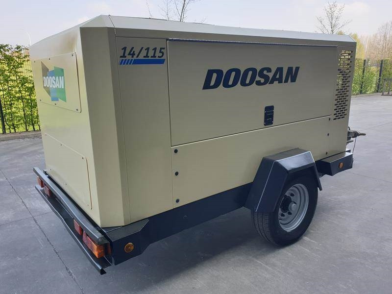 Doosan 14 / 115 - N - Légkompresszor: 3 kép. Doosan 14 / 115 - N - Légkompresszor: 3 kép.