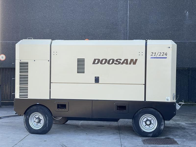 Doosan 21 / 224 - N - Légkompresszor: 3 kép. Doosan 21 / 224 - N - Légkompresszor: 3 kép.