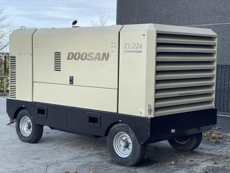 Doosan 21 / 224 - N - Légkompresszor: 4 kép. Doosan 21 / 224 - N - Légkompresszor: 4 kép.