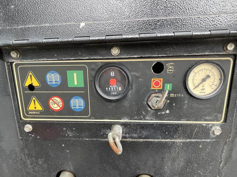Doosan 7 / 31 E - Légkompresszor: 5 kép. Doosan 7 / 31 E - Légkompresszor: 5 kép.