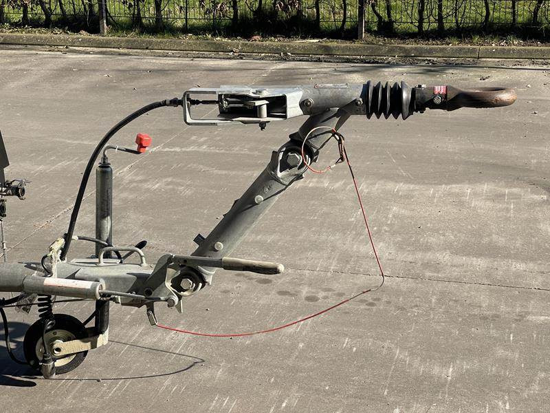 Doosan 7 / 41 - N - Légkompresszor: 3 kép. Doosan 7 / 41 - N - Légkompresszor: 3 kép.