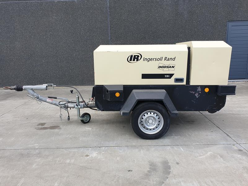 Doosan 7 / 51 - Légkompresszor: 1 kép. Doosan 7 / 51 - Légkompresszor: 1 kép.