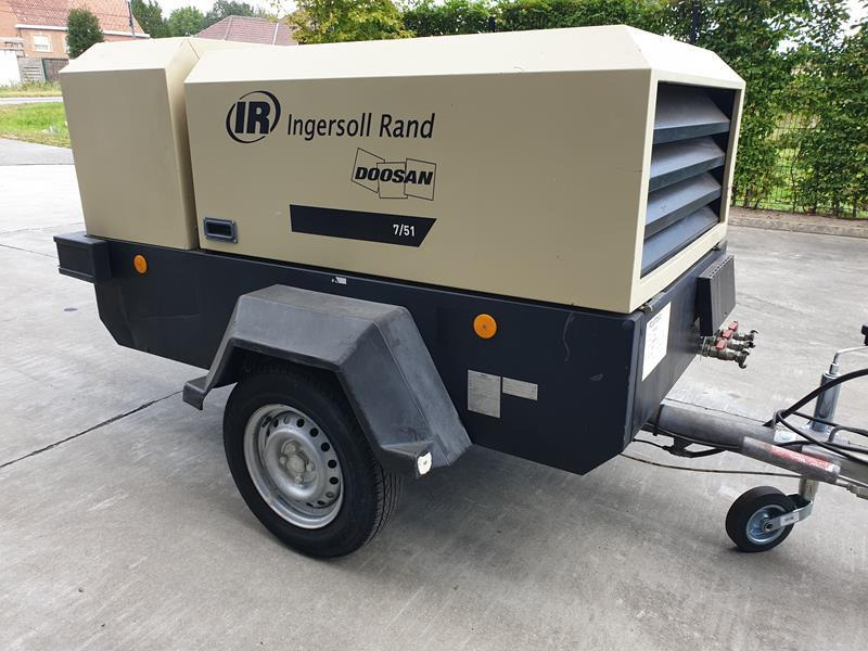 Doosan 7 / 51 - Légkompresszor: 2 kép. Doosan 7 / 51 - Légkompresszor: 2 kép.